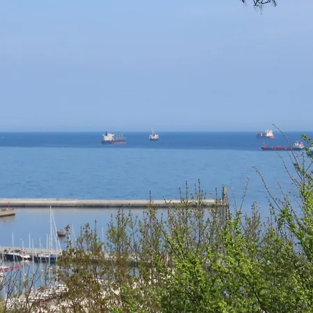 Pod Mewa Appartement *